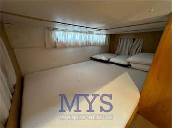Fairline 33