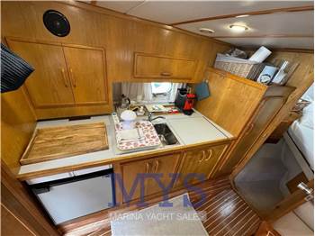 Fairline 33