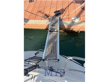 X-Yachts X 382