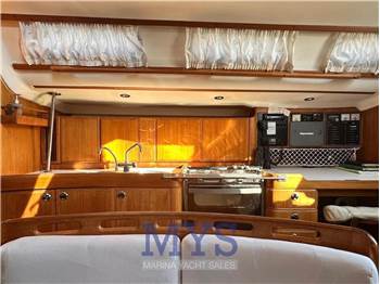 X-Yachts X 382