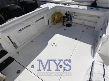 Boston Whaler 345 CONQUEST