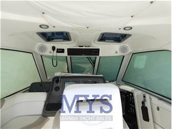 Boston Whaler 345 CONQUEST