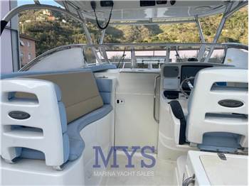 Boston Whaler 305 CONQUEST