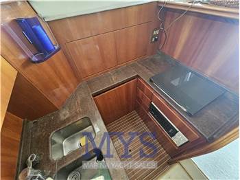 Azimut 43