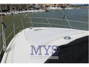 Azimut 46