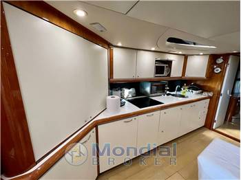 SUNSEEKER PREDATOR 68