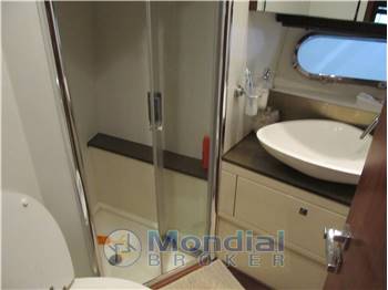 SUNSEEKER 64 PREDATOR