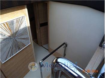 AZIMUT 64 FLY