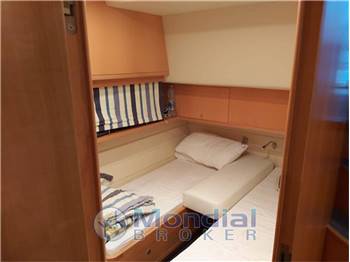 UNIESSE 48 OPEN