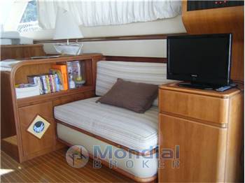 AZIMUT QUARANTATRE