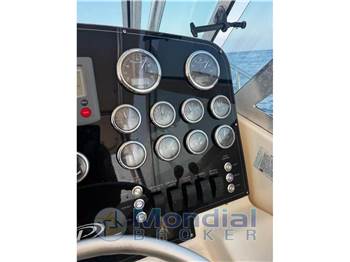 TIARA 3000 PURSUIT