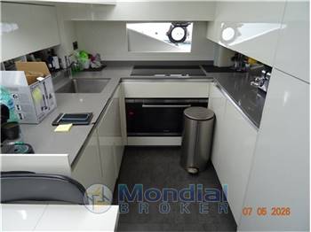 FERRETTI GROUP FERRETTI 850 HT
