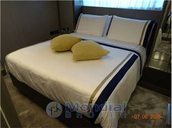 FERRETTI GROUP FERRETTI 850 HT
