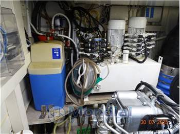 CANTIERI ADRIATICO PERSHING 72