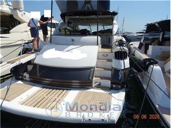 SUNSEEKER PREDATOR 68