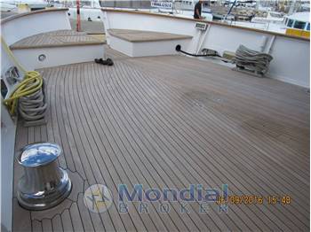 CAMPER e NICHOLSON NAVETTA