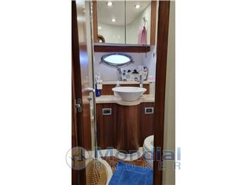 SUNSEEKER PREDATOR 52