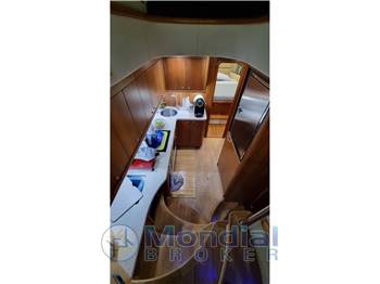 SUNSEEKER PREDATOR 52