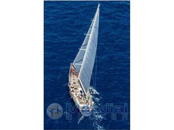SOUTHERN  WIND FARR 72