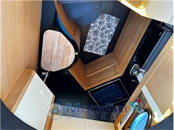 CANTIERI ADRIATICO PERSHING 64
