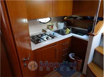 MANO MARINE 35 OPEN