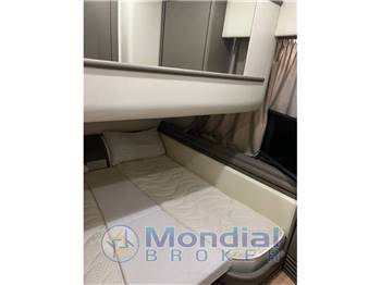 BAIA MERYCRAFT AZZURRA 63