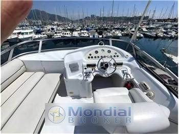 Cruiser Yatch 35.80 flybridge