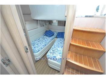 Cayman Yachts 58 WA