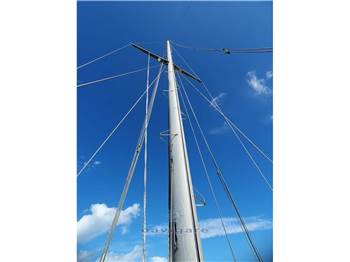 Cantieri del Serchio STRATOS 12