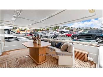 Ferretti Yachts FERRETTI 810