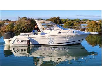 Four Winns QUEST 257