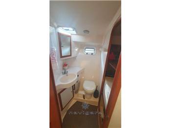 Riviera Marine 33 Flybridge