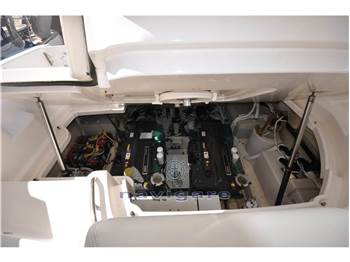 Tiara Yachts 4300 Sovran