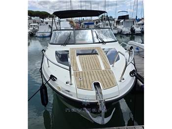 Quicksilver Activ 805 Cruiser