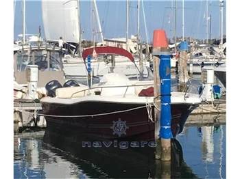 Kelt WHITE SHARK 248 SUNDECK