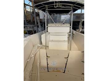 Pursuit 2870 Center Console