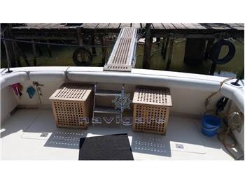 Bertram Yacht 37' SF