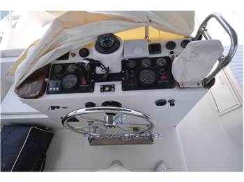 Riviera Marine 35 Fly