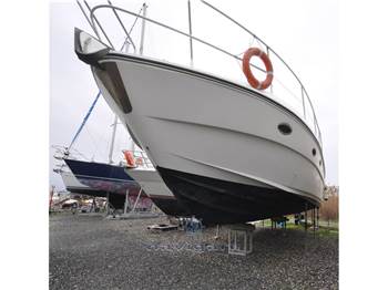 Azimut AZ 37