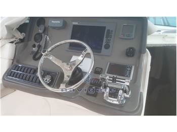 Boston Whaler 345 CONQUEST