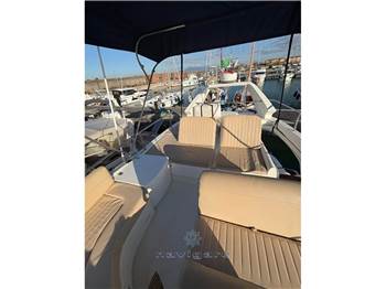 Sealine F 37
