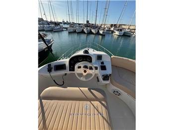 Sealine F 37