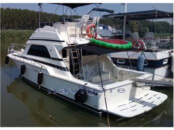 Bertram Yacht 37' SF