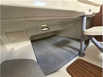 Quicksilver Activ 805 Cruiser