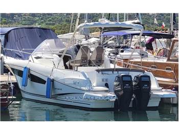 Jeanneau Cap Camarat 8.5 WA