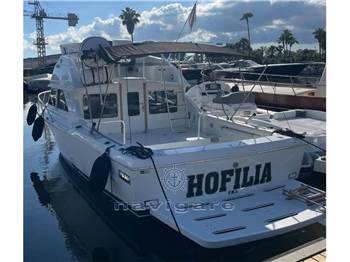 Bertram Yacht 28' SF