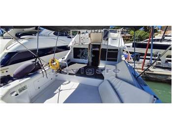 Bertram Yacht 28' SF