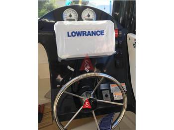 Quicksilver 675 Pilothouse