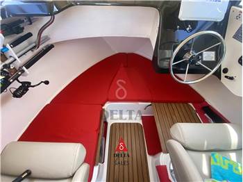 Quicksilver 675 Pilothouse