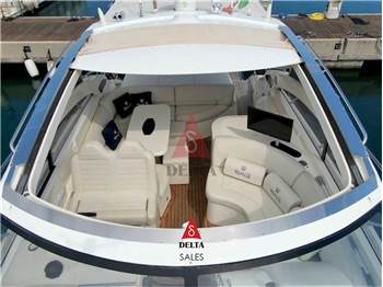 Princess Yachts V 45